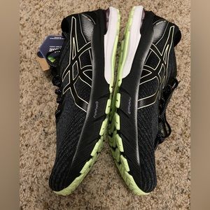 Asics, Mensz New with tags. Excellent shape